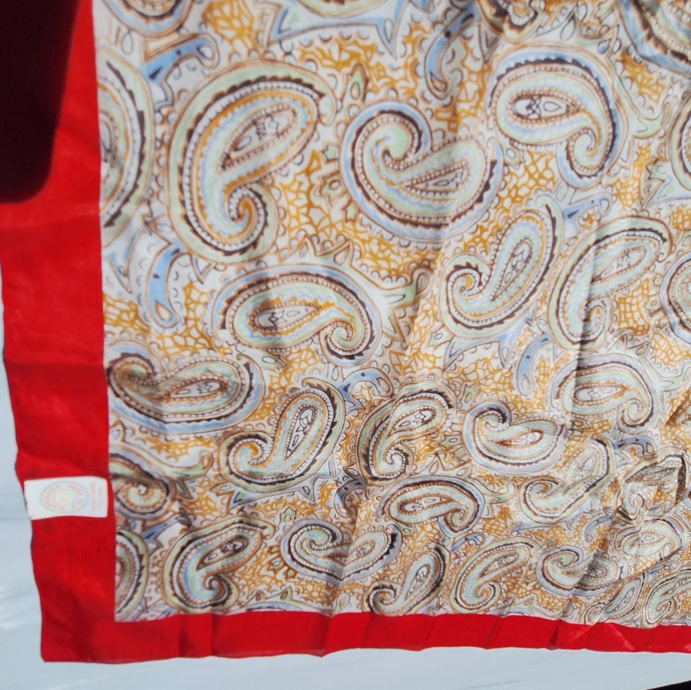 Vintage Silk Scarf Paisley Print Square Shaped Handmade Real Pure Silk Pretty - Picture 10 of 17